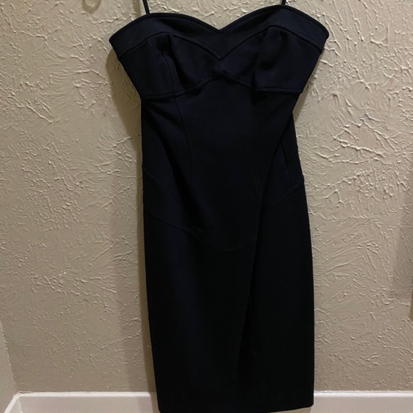 Diane Von Furstenberg ‘Olsen’ Black Stretch Dress - Picture 4 of 5